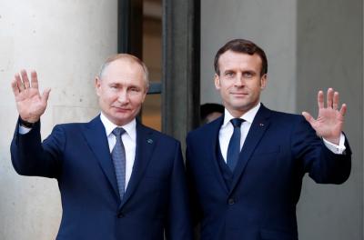 pПрезидент России Владимир Путин и президент Франции Эмманюэль Макрон. Фото © ТАСС / Григорий Дукор/p