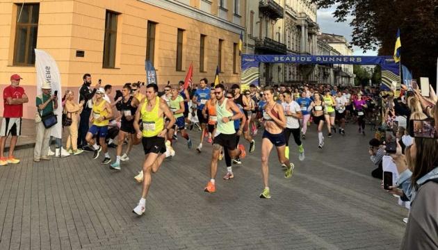 В Одесі відбувся напівмарафон на підтримку армії.