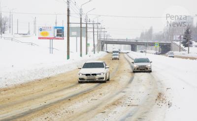 ГИБДД призывает водителей быть предельно внимательными на дорогах из-за изменения погоды. Фото из архива ИА «PenzaNews»