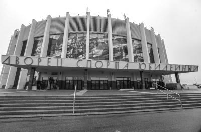 Дворец спорта "Юбилейный", где был убит Игорь Тальков. Фото © ТАСС / Сергей Коньков